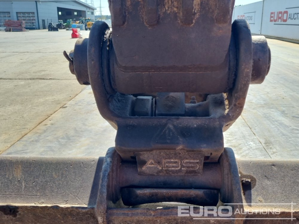 Excavadora de cadenas 2015 Volvo EC220EL: foto 39