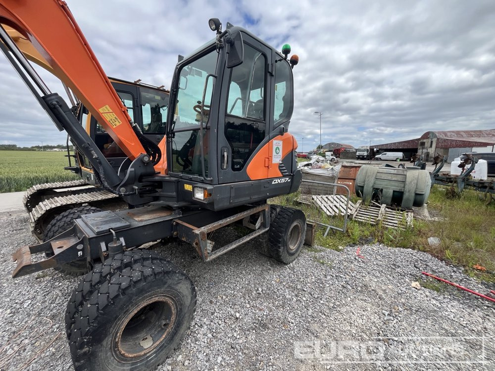 2016 Doosan DX57W-5 - Excavadora de ruedas: foto 2 2016 Doosan DX57W-5 - Excavadora de ruedas: foto 2