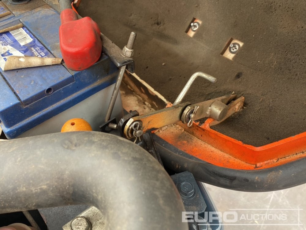 Miniexcavadora 2016 Kubota K008-3: foto 28