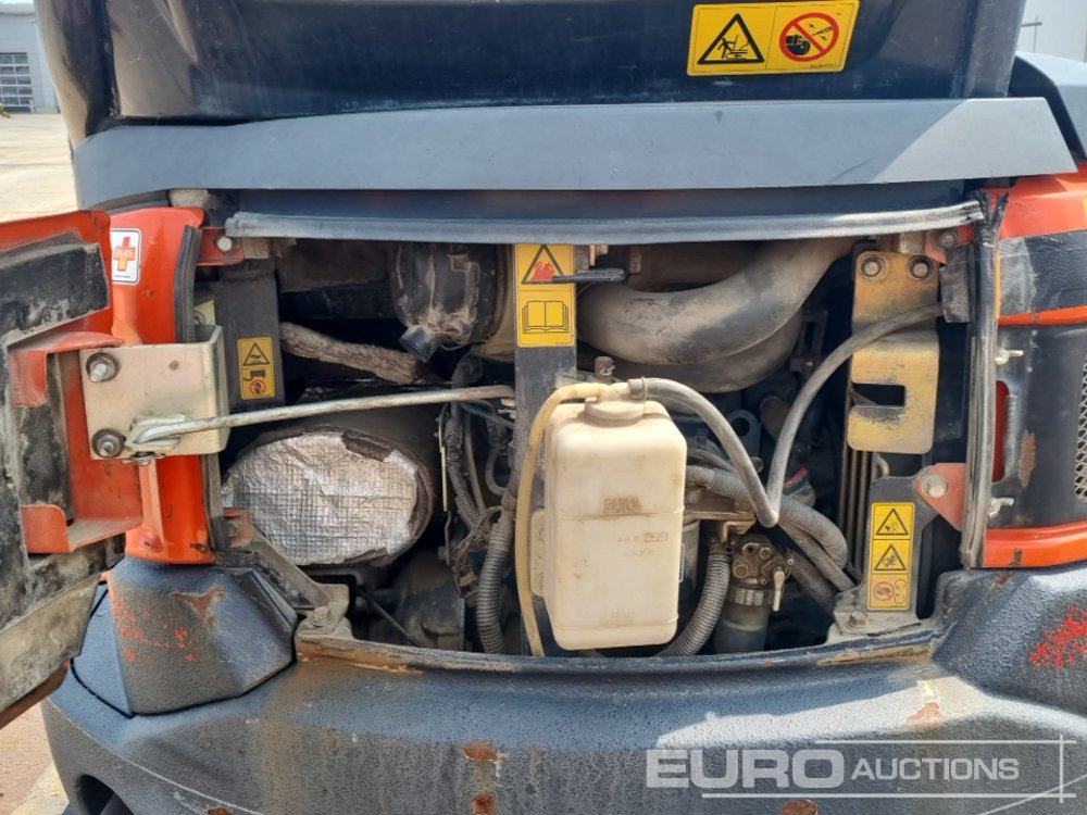 Miniexcavadora 2016 Kubota U27-4: foto 24