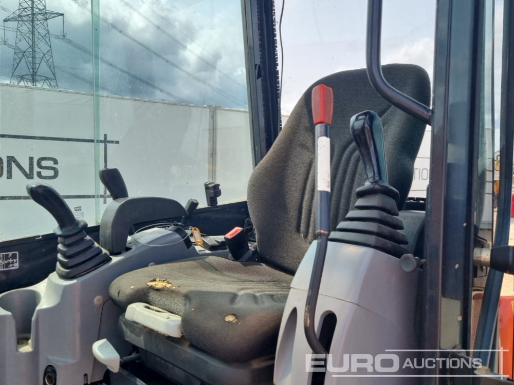 Miniexcavadora 2016 Kubota U27-4: foto 28