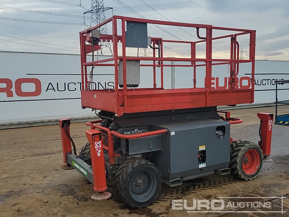 2016 SkyJack SJ6832RT - Plataforma de tijeras: foto 1 2016 SkyJack SJ6832RT - Plataforma de tijeras: foto 1