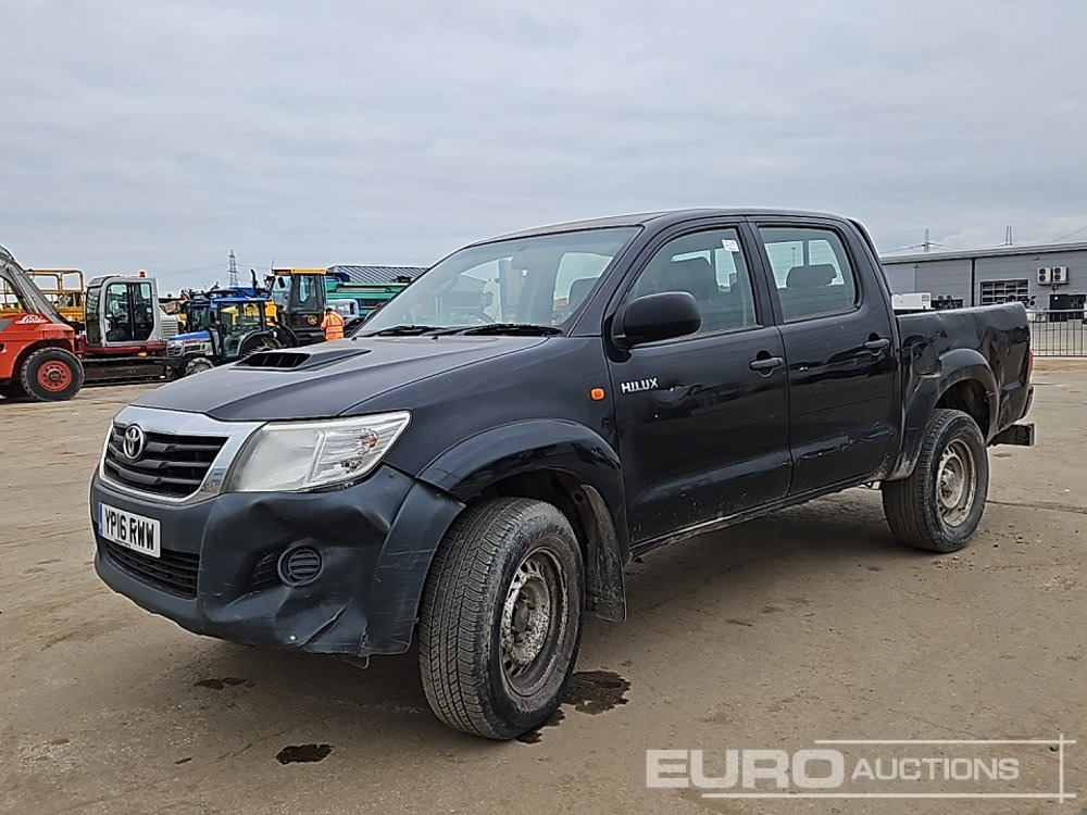 2016 Toyota Hilux - Pick-up: foto 1 2016 Toyota Hilux - Pick-up: foto 1