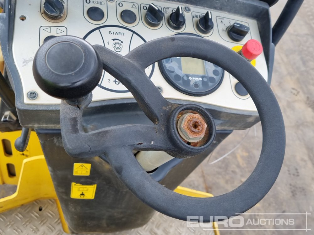 Rodillo 2017 Bomag BW80AD-5: foto 26