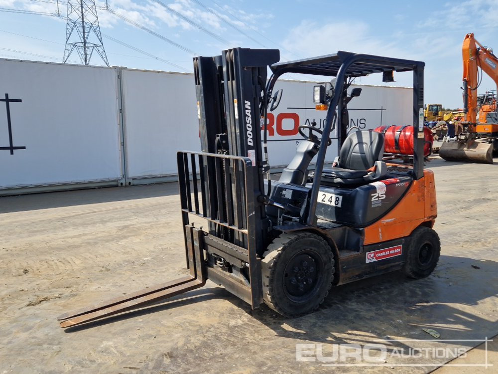 2017 Doosan G25E-5 - Carretilla elevadora: foto 1 2017 Doosan G25E-5 - Carretilla elevadora: foto 1