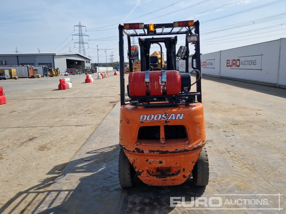 2017 Doosan G25E-5 - Carretilla elevadora: foto 4 2017 Doosan G25E-5 - Carretilla elevadora: foto 4