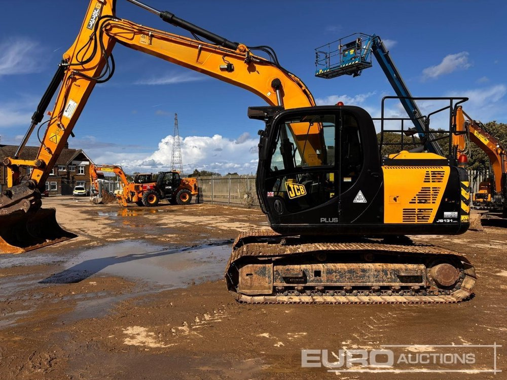 2017 JCB JS131LC+ - Excavadora de cadenas: foto 2 2017 JCB JS131LC+ - Excavadora de cadenas: foto 2