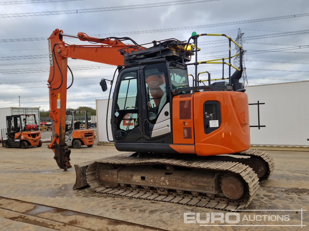 2018 Hitachi ZX135US-6 - Excavadora de cadenas: foto 3 2018 Hitachi ZX135US-6 - Excavadora de cadenas: foto 3