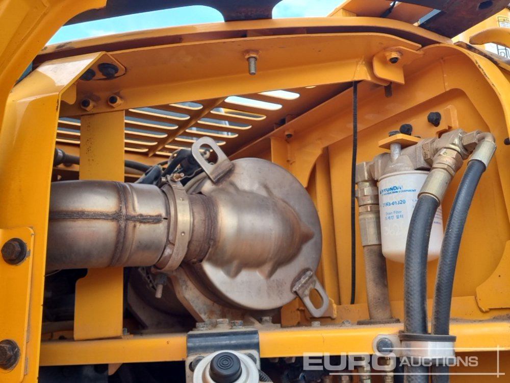 Excavadora de cadenas 2018 Hyundai HX235LCR: foto 28