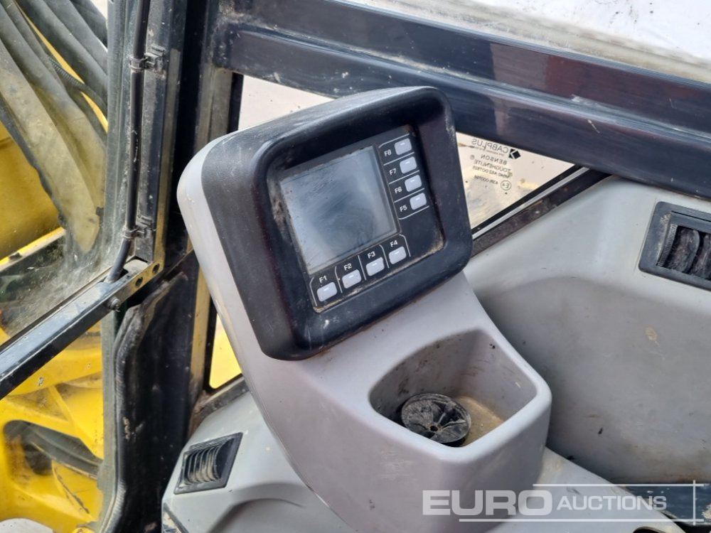 Miniexcavadora 2018 Komatsu PC80MR-5: foto 40