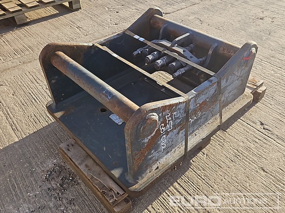 2018 Oil Quick Headstock S70 Hitch to suit 18-33 Ton Excavator - Martillo hidráulico: foto 1 2018 Oil Quick Headstock S70 Hitch to suit 18-33 Ton Excavator - Martillo hidráulico: foto 1
