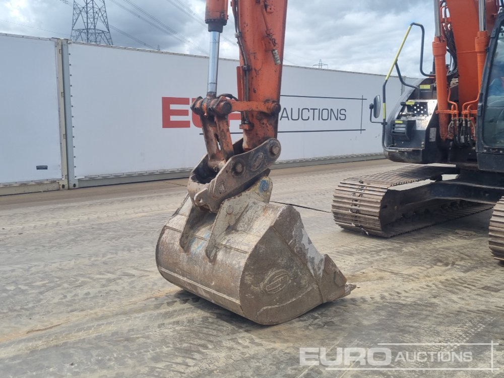 Excavadora de cadenas 2019 Hitachi ZX135US-6: foto 21