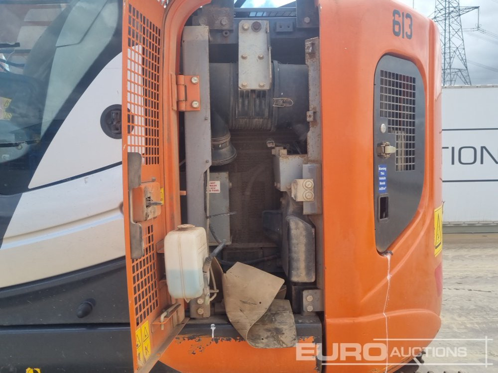 Excavadora de cadenas 2019 Hitachi ZX135US-6: foto 27