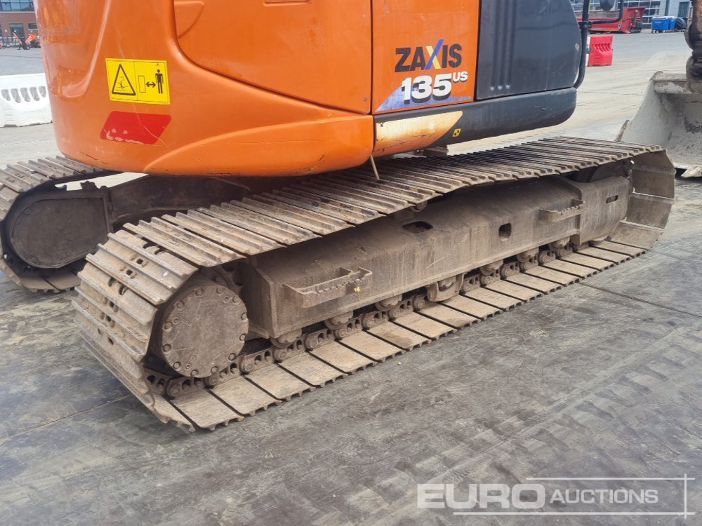 Excavadora de cadenas 2019 Hitachi ZX135US-6: foto 14