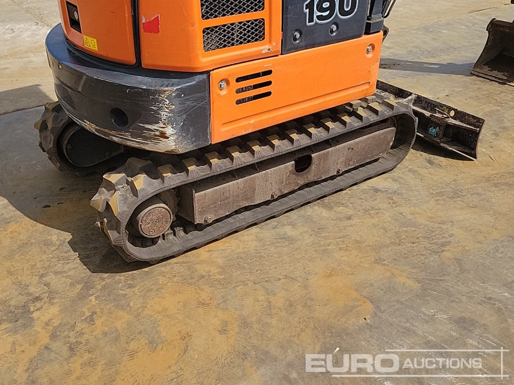 Miniexcavadora 2019 Hitachi ZX19U-5A YR: foto 14