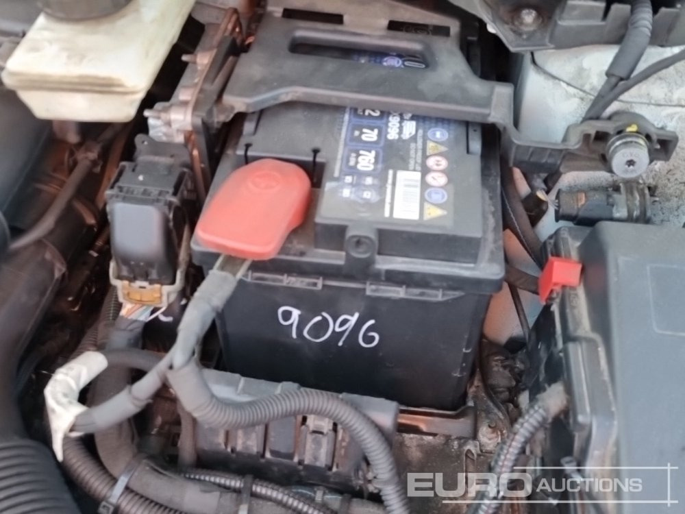 Coche 2019 Peugeot 308SW: foto 37