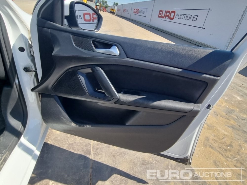 Coche 2019 Peugeot 308SW: foto 23