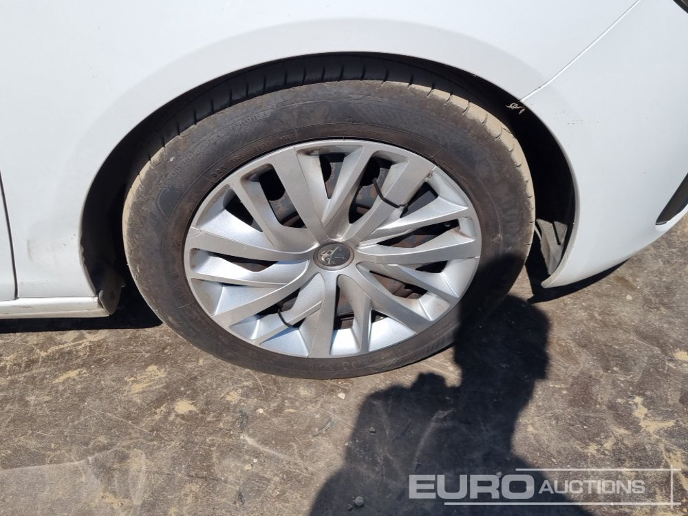 Coche 2019 Peugeot 308SW: foto 12
