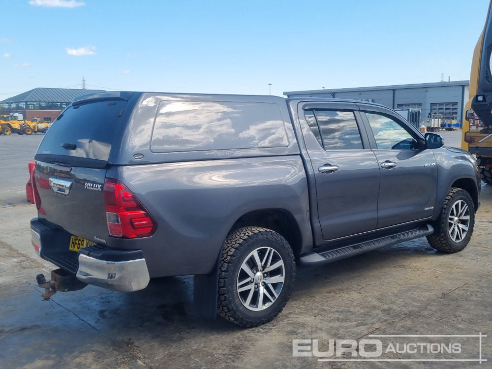 2019 Toyota Hilux Invincible X - Pick-up: foto 5 2019 Toyota Hilux Invincible X - Pick-up: foto 5