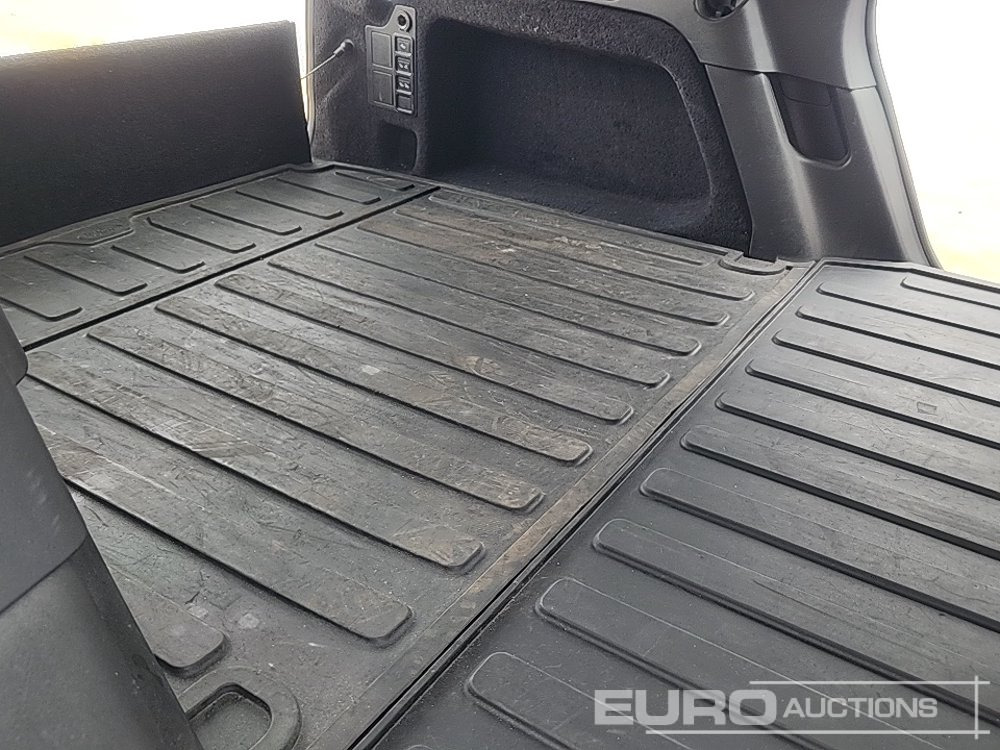 SUV/ Todoterreno 2020 Land Rover Discovery: foto 28