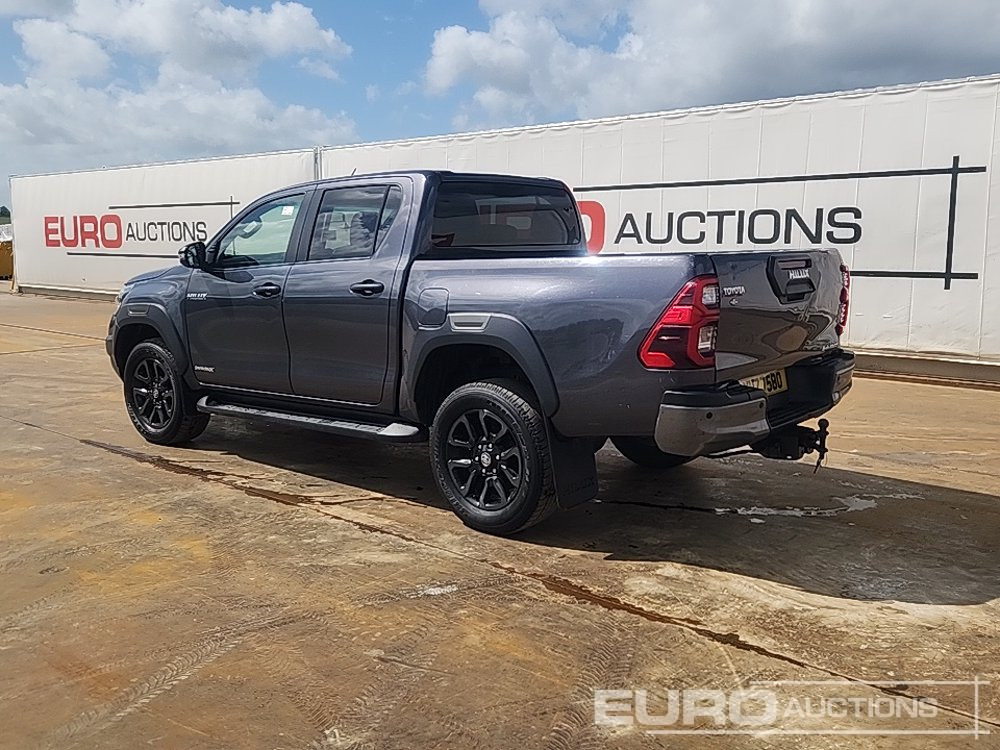 2021 Toyota Hilux Invincible X - Pick-up: foto 3 2021 Toyota Hilux Invincible X - Pick-up: foto 3