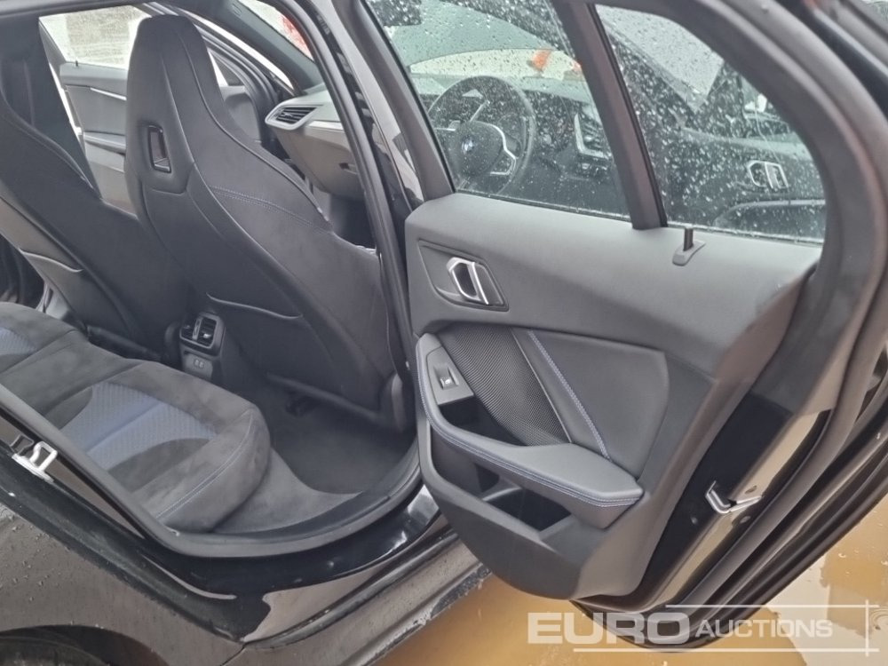 Coche 2022 BMW M135I: foto 26