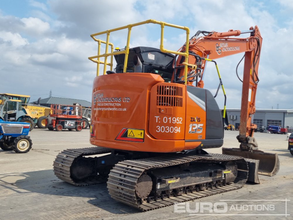 2022 Hitachi ZX135USBL-7 - Excavadora de cadenas: foto 5 2022 Hitachi ZX135USBL-7 - Excavadora de cadenas: foto 5