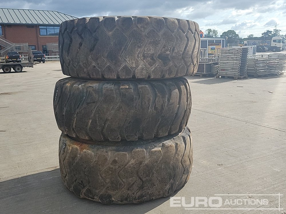 23.5R25 Tyre & Rim (3 of) - Neumático: foto 2 23.5R25 Tyre & Rim (3 of) - Neumático: foto 2