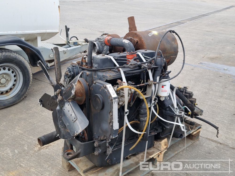 4 Cylinder Engine, Pump - Motor: foto 5 4 Cylinder Engine, Pump - Motor: foto 5