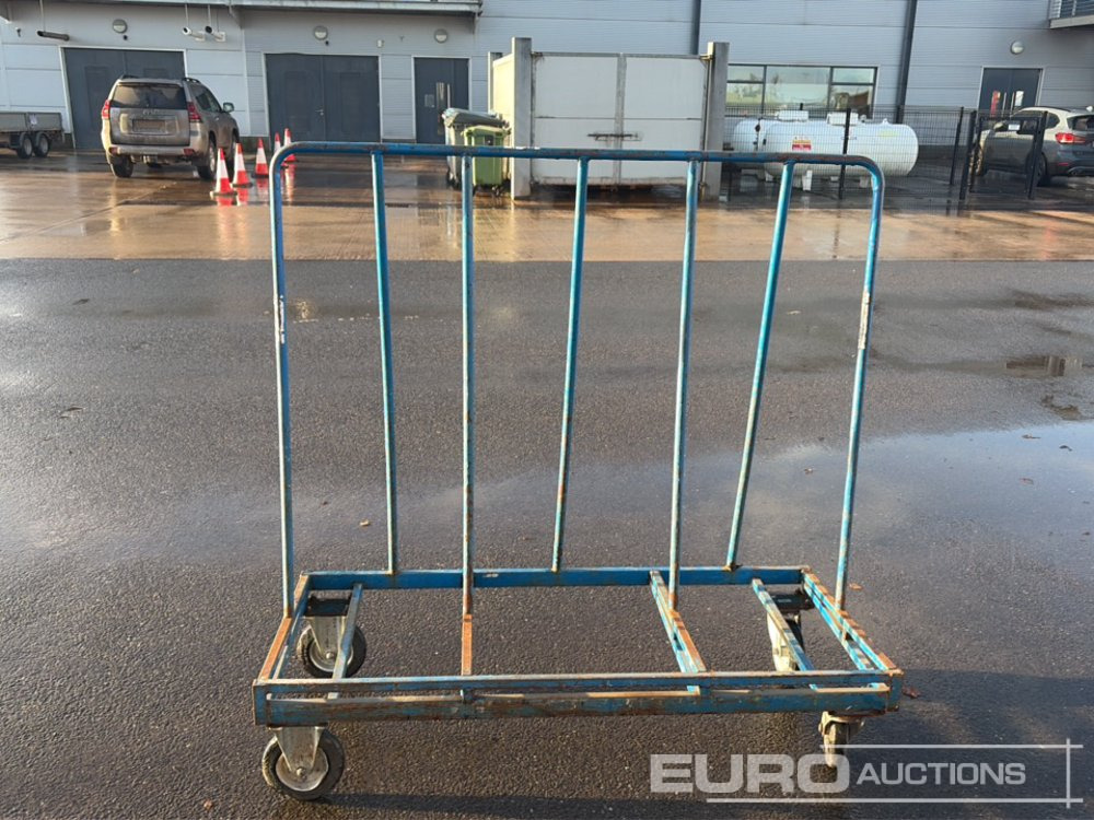 4 Wheel Material Trolley - Equipo de construcción: foto 2 4 Wheel Material Trolley - Equipo de construcción: foto 2