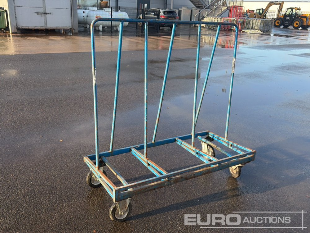 4 Wheel Material Trolley - Equipo de construcción: foto 1 4 Wheel Material Trolley - Equipo de construcción: foto 1