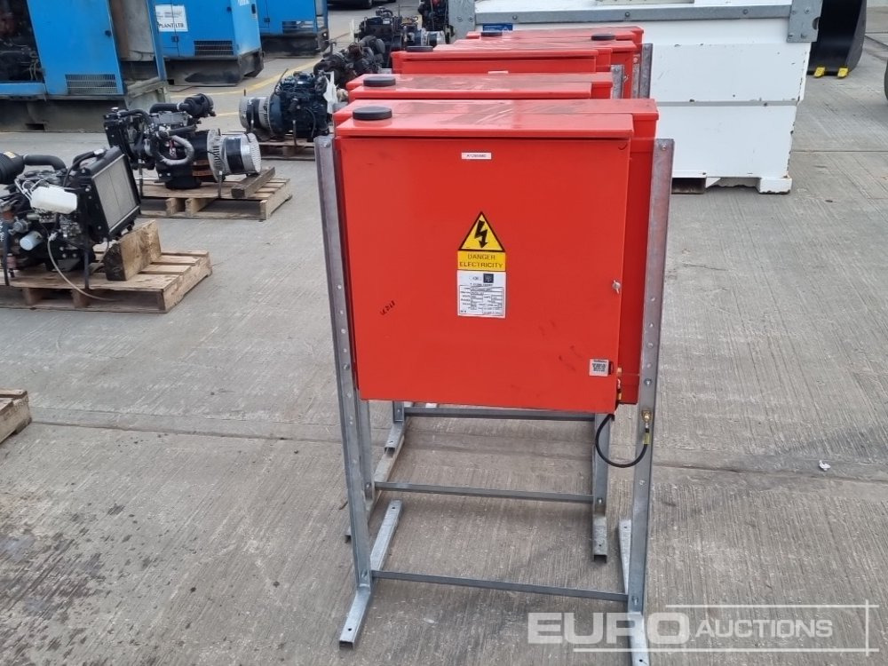 Equipo de construcción 400 Volt Distributing Boxes (5 of): foto 8 Equipo de construcción 400 Volt Distributing Boxes (5 of): foto 8