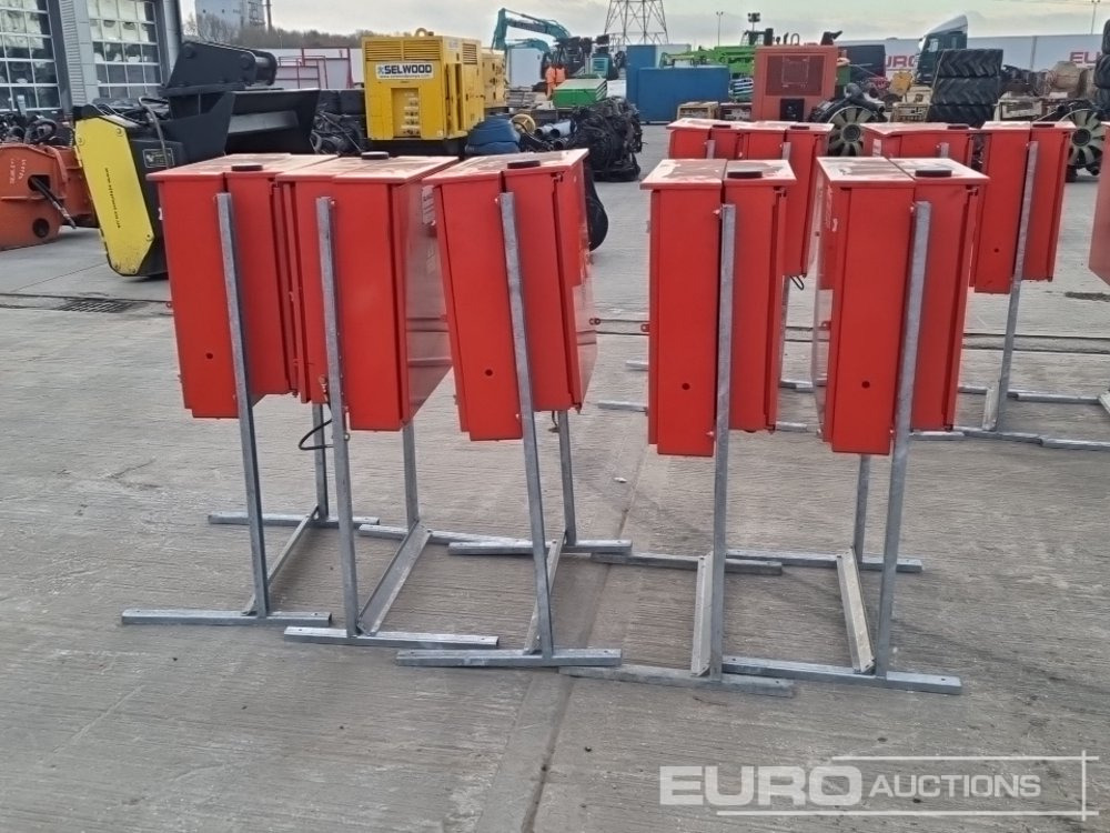 Equipo de construcción 400 Volt Distributing Boxes (5 of): foto 6 Equipo de construcción 400 Volt Distributing Boxes (5 of): foto 6