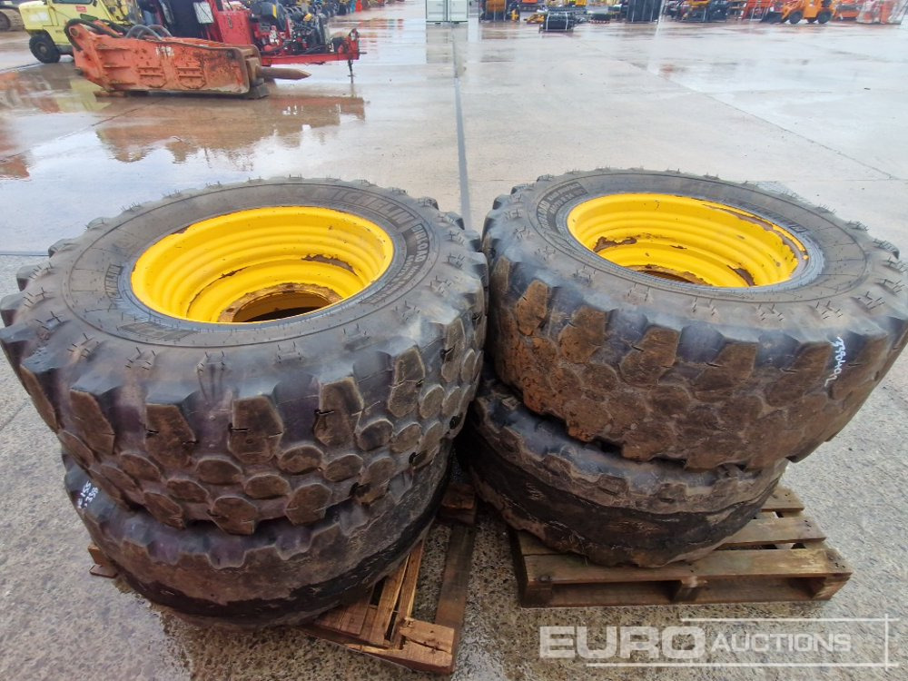 460/70R24 Tyre & Rim to suit JCB Telehandler (4 of) - Neumático: foto 4 460/70R24 Tyre & Rim to suit JCB Telehandler (4 of) - Neumático: foto 4