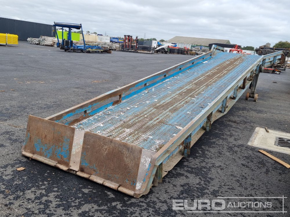 7' Loading Ramp - Rampa de carga: foto 1 7' Loading Ramp - Rampa de carga: foto 1