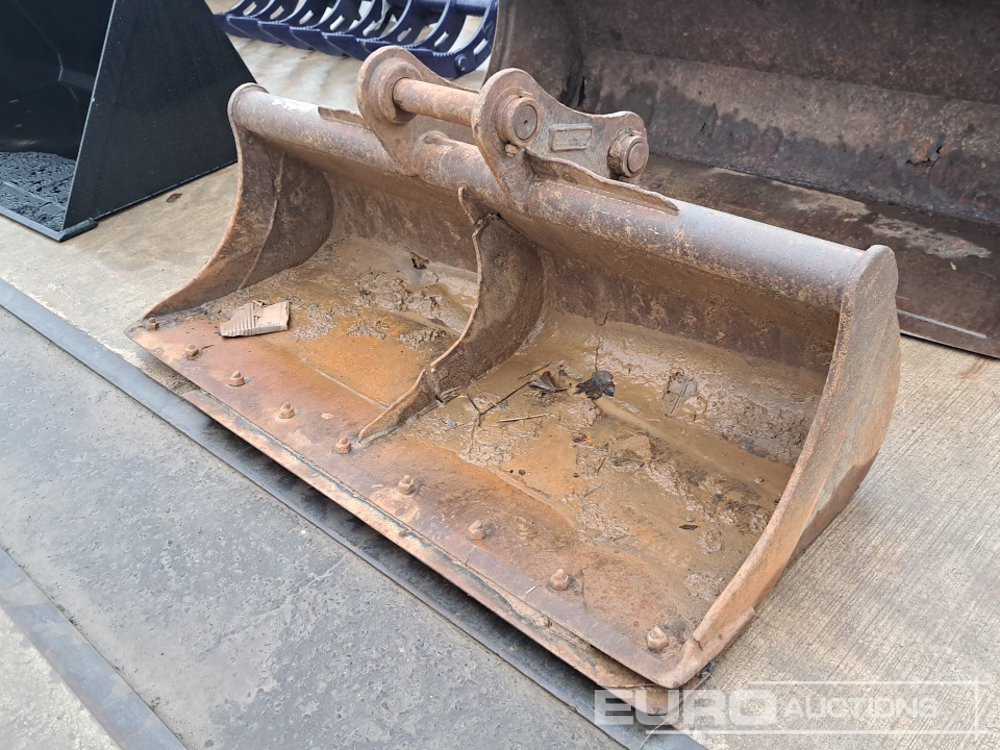 72" Strickland Ditching Bucket 65mm Pin to suit 13 Ton Excavator - Cazo: foto 1 72" Strickland Ditching Bucket 65mm Pin to suit 13 Ton Excavator - Cazo: foto 1