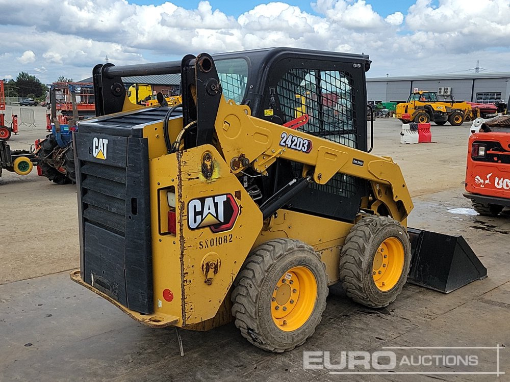 CAT 242D3 - Minicargadora: foto 5 CAT 242D3 - Minicargadora: foto 5