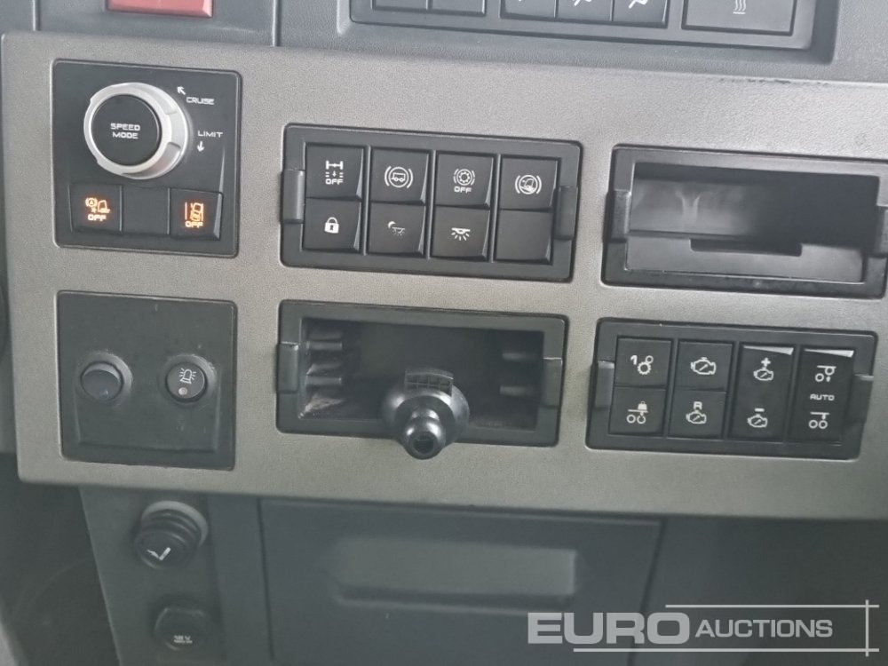 Cabeza tractora 2016 Renault T460: foto 37