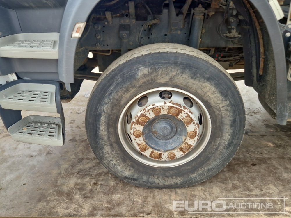 Camión volquete DAF CF450: foto 9