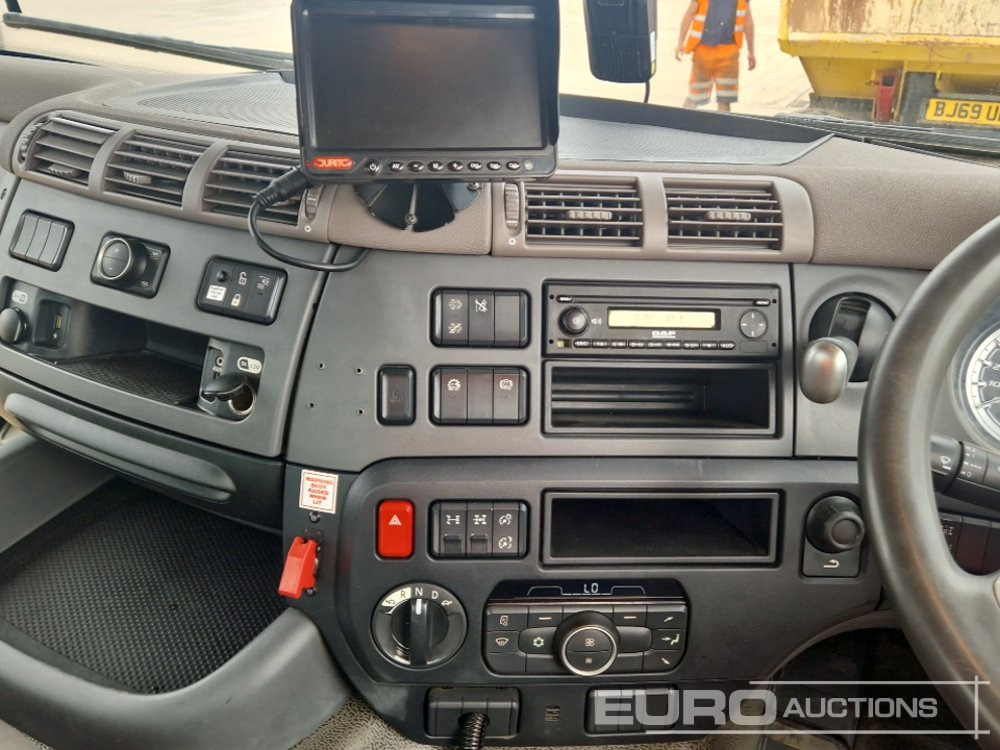 Camión volquete DAF CF450: foto 40