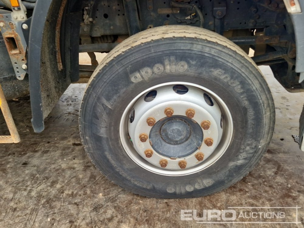 Camión volquete DAF CF450: foto 16