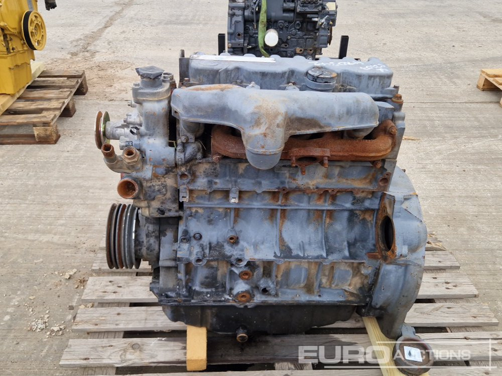Deutz 4 Cylinder Engine - Motor: foto 2 Deutz 4 Cylinder Engine - Motor: foto 2