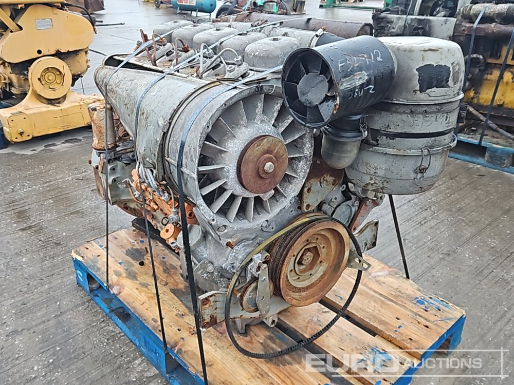 Deutz 5 Cylinder Engine - Motor: foto 1 Deutz 5 Cylinder Engine - Motor: foto 1