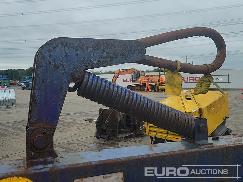Equipo de manutención Conquip Pallet Forks to suit Crane: foto 15
