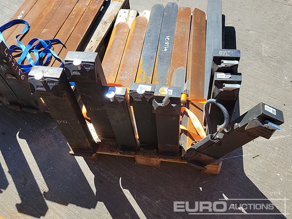 Equipo de manutención Selection of Various Size Forks to suit Forklift (2 Pallets of): foto 15