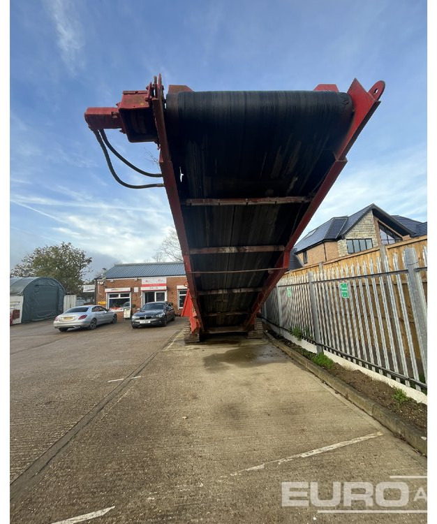 Extec Robotrac Tracked Scalping Screener - Cribadora: foto 2 Extec Robotrac Tracked Scalping Screener - Cribadora: foto 2