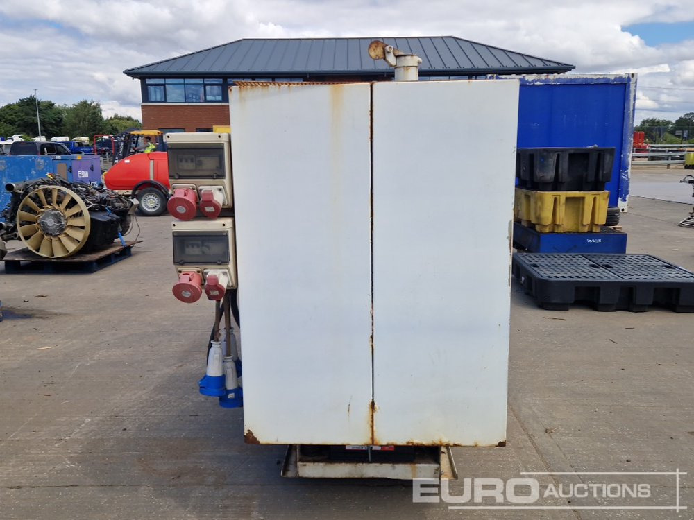 FG Wilson 60KVA Generator, Perkins Engine - Generador industriale: foto 2 FG Wilson 60KVA Generator, Perkins Engine - Generador industriale: foto 2