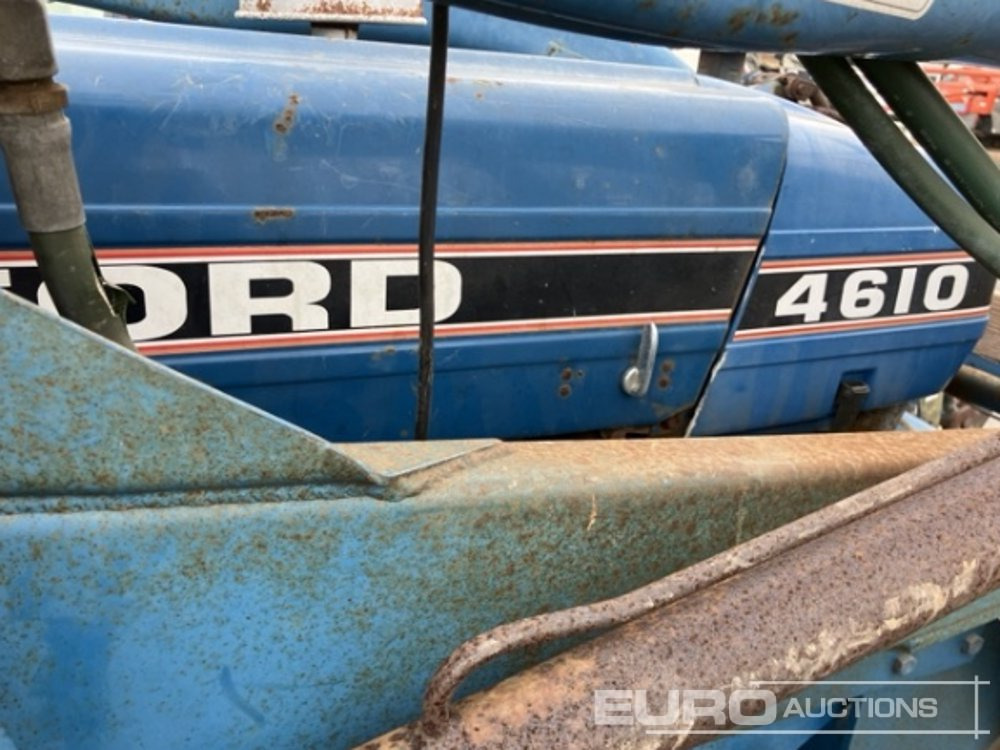Tractor Ford 4610: foto 10