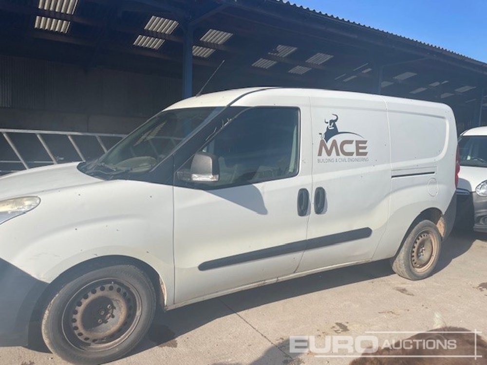 2015 Vauxhall Combo CDTI - Furgoneta: foto 2 2015 Vauxhall Combo CDTI - Furgoneta: foto 2