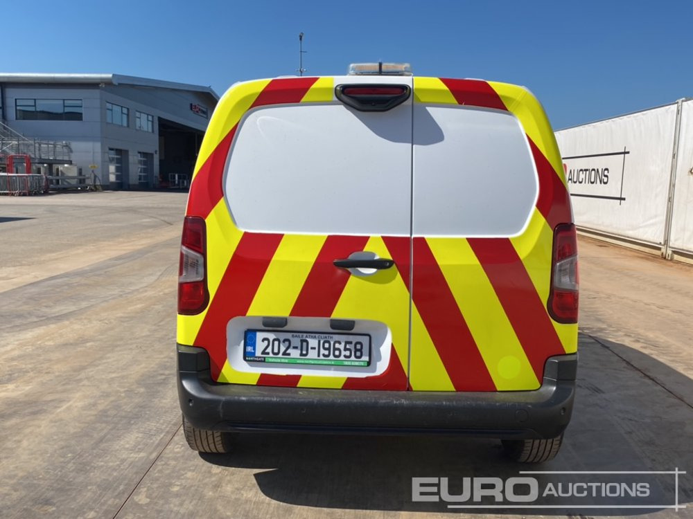 2020 Peugeot Partner - Furgoneta: foto 4 2020 Peugeot Partner - Furgoneta: foto 4